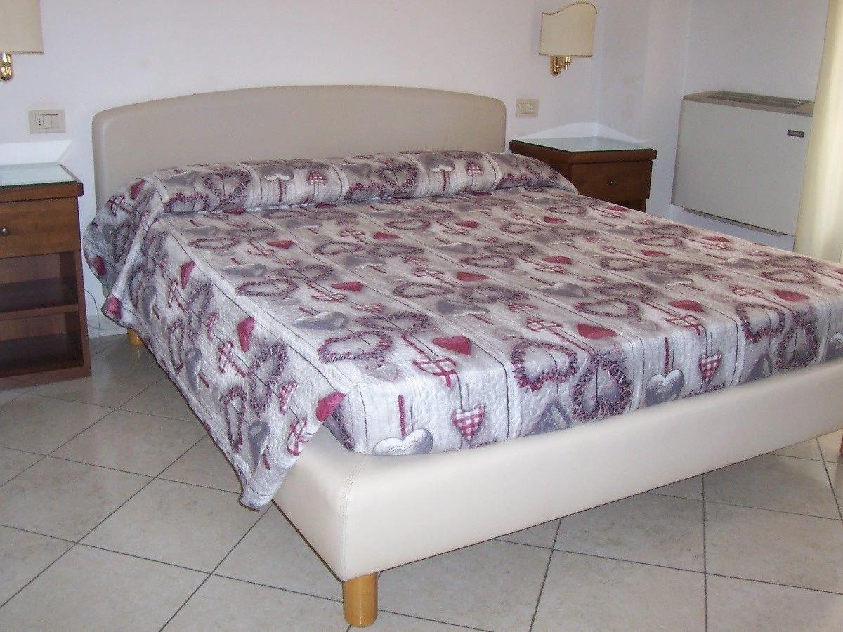 Hotel Caldin'S Чоджия Екстериор снимка