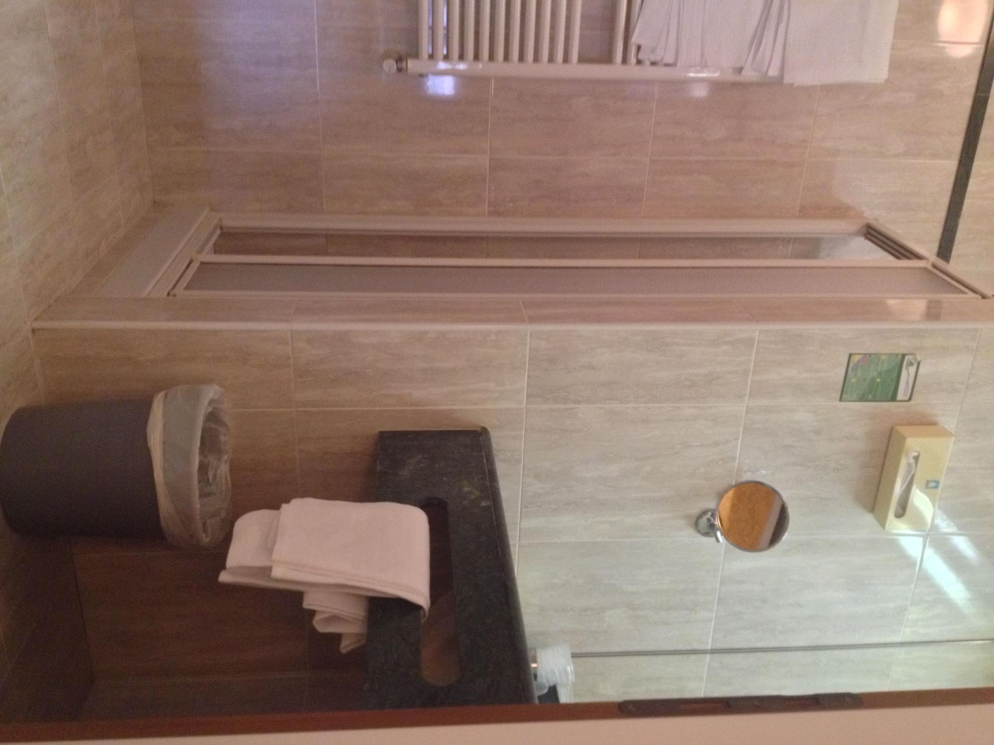 Hotel Caldin'S Чоджия Екстериор снимка